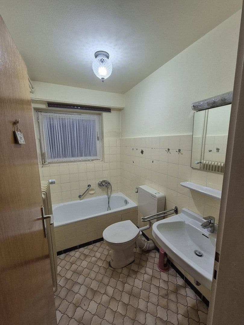 Predaj domu 225 m², pozemok 1.150 m², Bad Nenndorf, Dolné Sasko Predaj domu 225 m², pozemok 1.150 m², Bad Nenndorf, Dolné Sasko