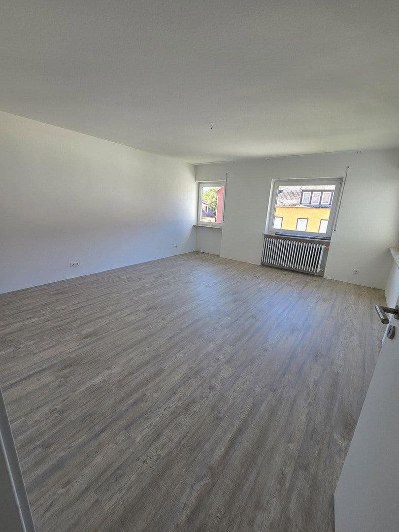 Prenájom bytu 3-izbový 112 m², Linsengasse 6, Buchen (Odenwald), Bádensko-Wurttembersko Prenájom bytu 3-izbový 112 m², Linsengasse 6, Buchen (Odenwald), Bádensko-Wurttembersko