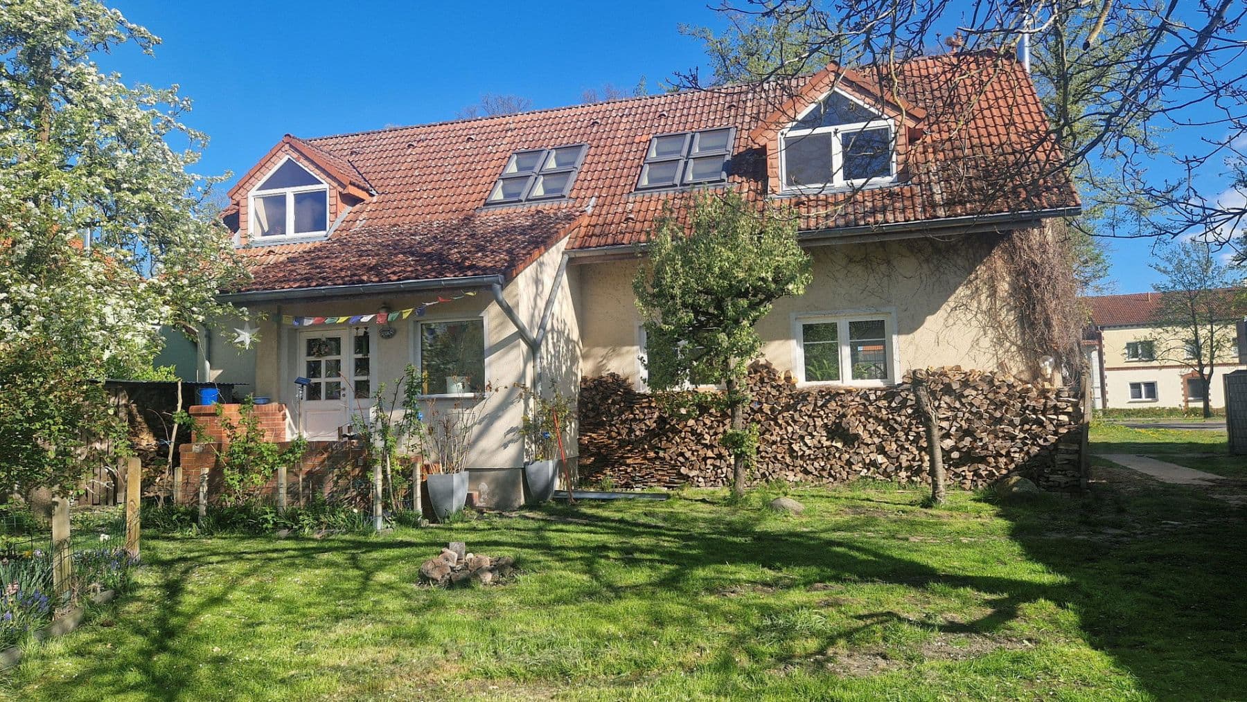 Predaj domu 160 m², pozemok 633 m², Hauptstr. 14, Oranienburg, Brandenbursko Predaj domu 160 m², pozemok 633 m², Hauptstr. 14, Oranienburg, Brandenbursko
