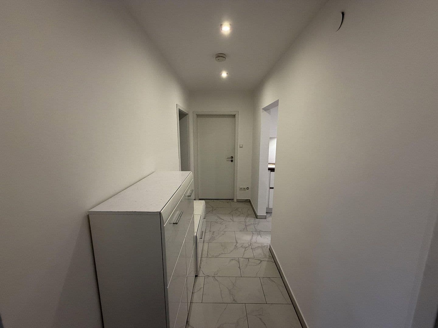 Prenájom bytu 4-izbový 101 m², Nürnberg, Bavorsko Prenájom bytu 4-izbový 101 m², Nürnberg, Bavorsko