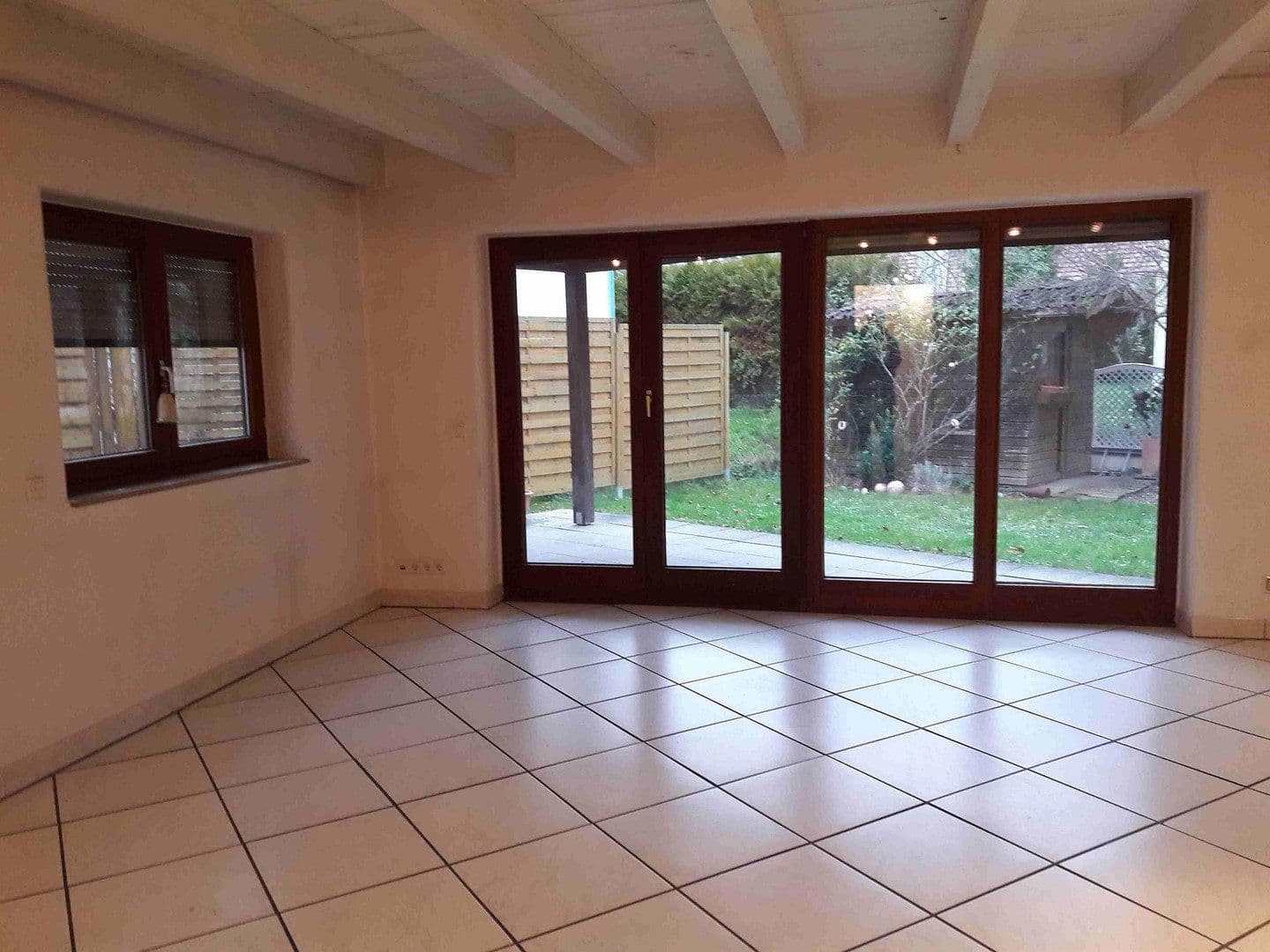 Prenájom kancelárie 171 m², Bremer Str. 4, Leimen, Bádensko-Wurttembersko Prenájom kancelárie 171 m², Bremer Str. 4, Leimen, Bádensko-Wurttembersko