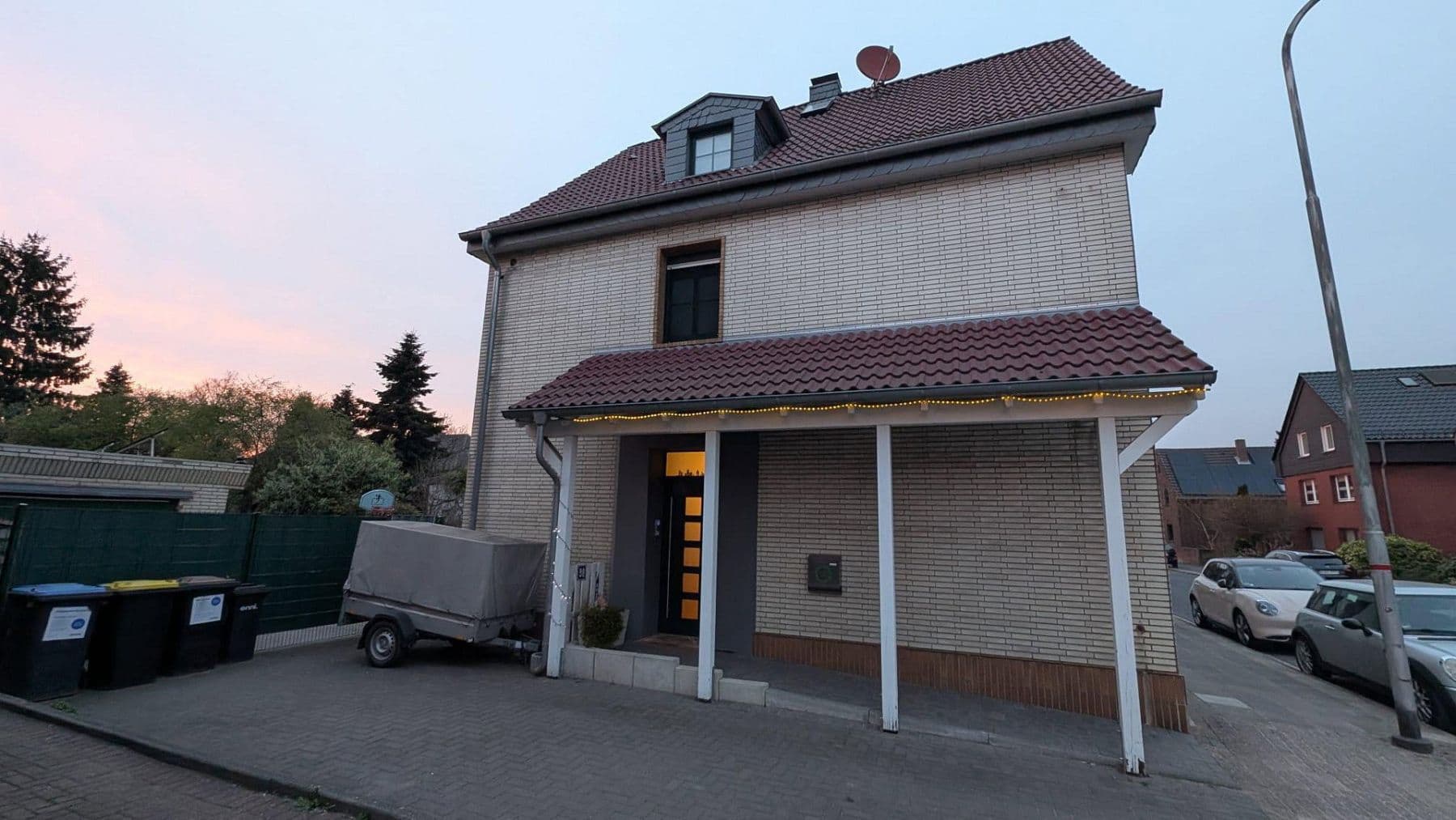 Predaj domu 150 m², pozemok 644 m², Moers, Severné Porýnie - Westfálsko Predaj domu 150 m², pozemok 644 m², Moers, Severné Porýnie - Westfálsko