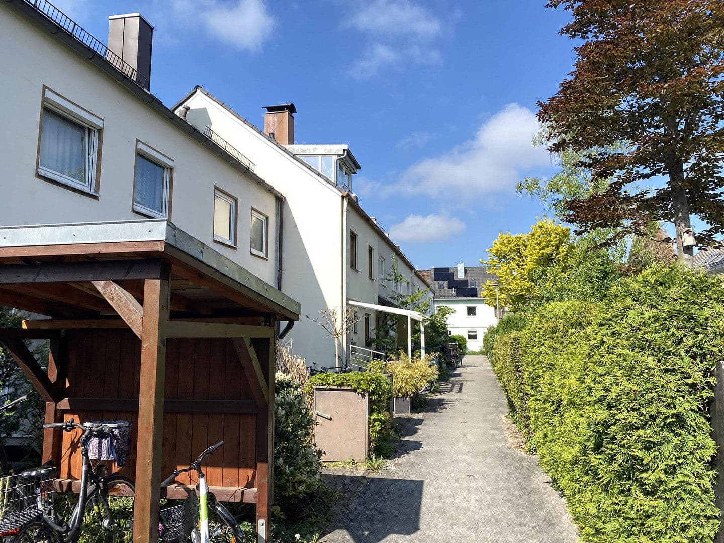 Predaj domu 110 m², pozemok 143 m², Gröbenzell, Bavorsko Predaj domu 110 m², pozemok 143 m², Gröbenzell, Bavorsko