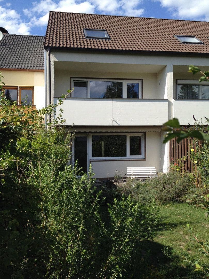 Predaj domu 110 m², pozemok 143 m², Gröbenzell, Bavorsko Predaj domu 110 m², pozemok 143 m², Gröbenzell, Bavorsko