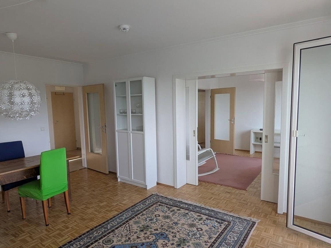 Prenájom bytu 4-izbový 90 m², Wiesbaden, Hesensko Prenájom bytu 4-izbový 90 m², Wiesbaden, Hesensko