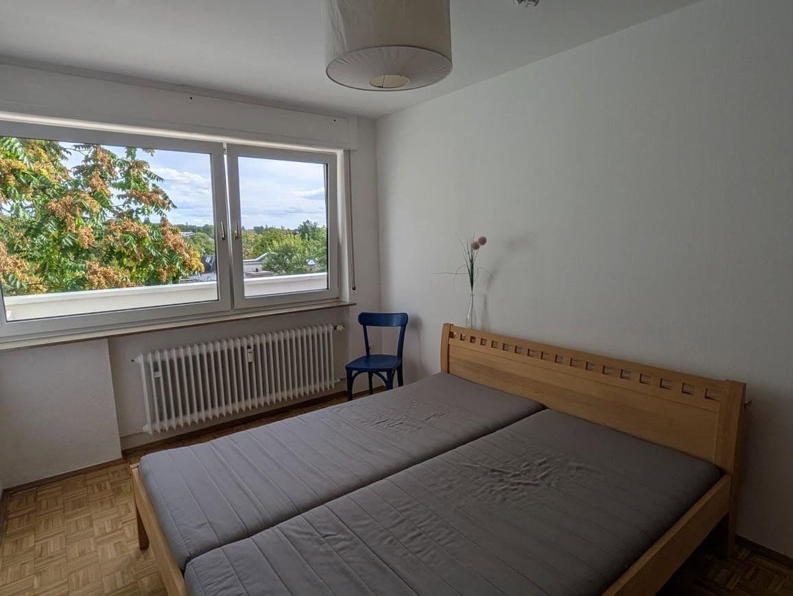 Prenájom bytu 4-izbový 90 m², Wiesbaden, Hesensko Prenájom bytu 4-izbový 90 m², Wiesbaden, Hesensko