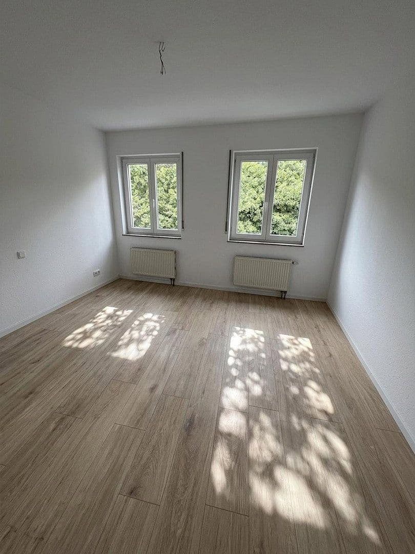 Prenájom bytu 2-izbový 67 m², Charlotte-E.-Pauly-Straße 36, Berlin, Berlín Prenájom bytu 2-izbový 67 m², Charlotte-E.-Pauly-Straße 36, Berlin, Berlín