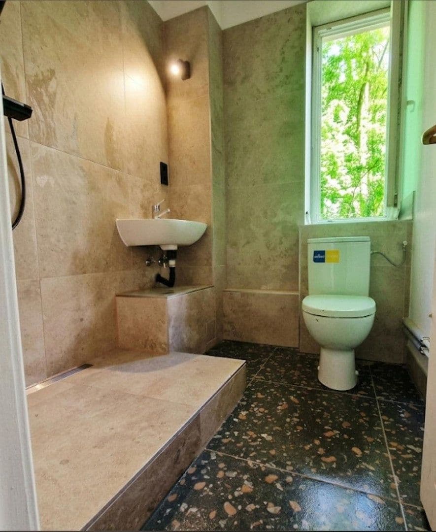 Predaj bytu 4-izbový 85 m², Wilhelmstadt Berlin Spandau, Berlín Predaj bytu 4-izbový 85 m², Wilhelmstadt Berlin Spandau, Berlín