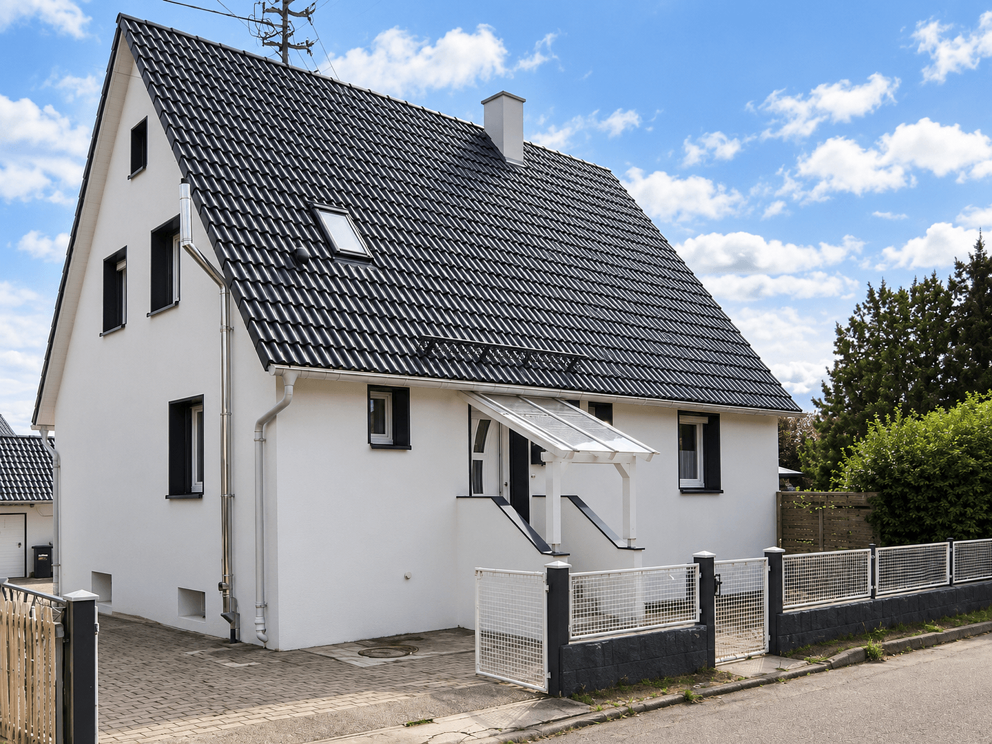 Predaj domu 127 m², pozemok 858 m², Neresheim, Bádensko-Wurttembersko Predaj domu 127 m², pozemok 858 m², Neresheim, Bádensko-Wurttembersko