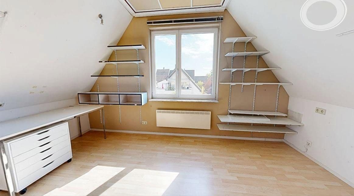 Predaj domu 189 m², pozemok 301 m², Merklingen, Bádensko-Wurttembersko Predaj domu 189 m², pozemok 301 m², Merklingen, Bádensko-Wurttembersko