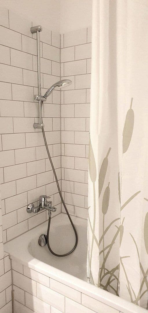Predaj bytu 1-izbový 35 m², Hortensienstraße 64, Berlin, Berlín Predaj bytu 1-izbový 35 m², Hortensienstraße 64, Berlin, Berlín