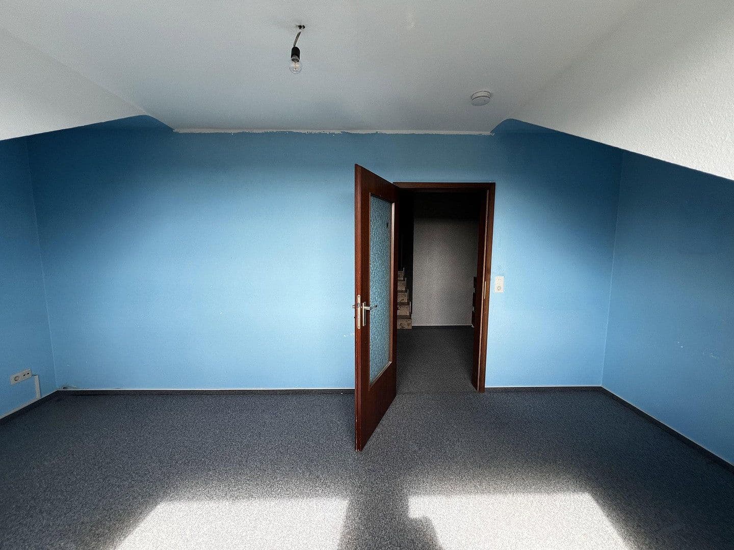 Prenájom domu 140 m², pozemok 345 m², Bad Schwalbach, Hesensko Prenájom domu 140 m², pozemok 345 m², Bad Schwalbach, Hesensko