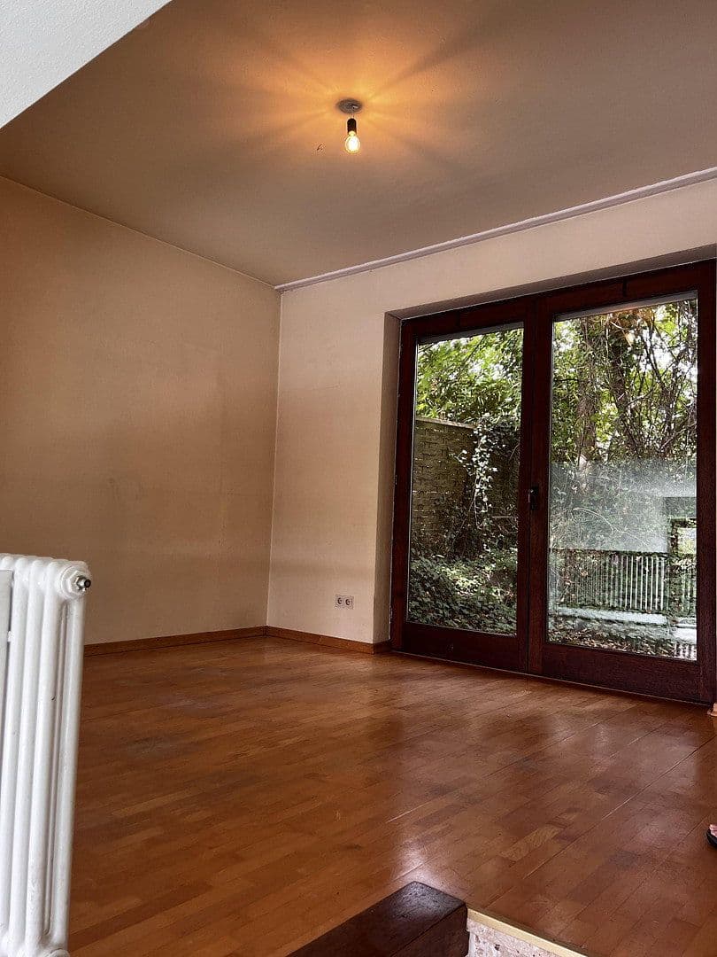Prenájom domu 140 m², pozemok 345 m², Bad Schwalbach, Hesensko Prenájom domu 140 m², pozemok 345 m², Bad Schwalbach, Hesensko