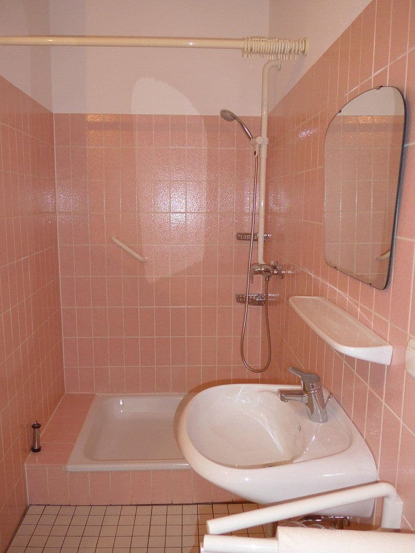 Prenájom bytu 2-izbový 80 m², Ortheck 2, Witten, Severné Porýnie - Westfálsko Prenájom bytu 2-izbový 80 m², Ortheck 2, Witten, Severné Porýnie - Westfálsko