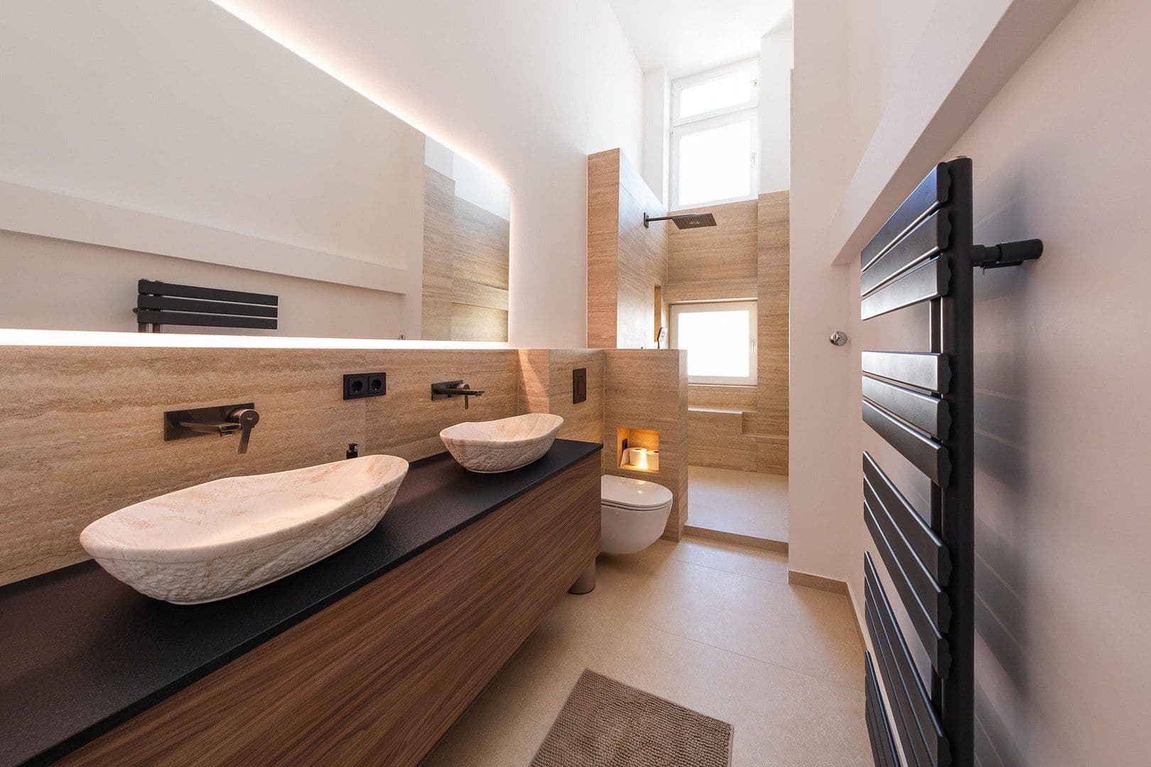 Predaj bytu 3-izbový 96 m², Berlin, Berlín Predaj bytu 3-izbový 96 m², Berlin, Berlín
