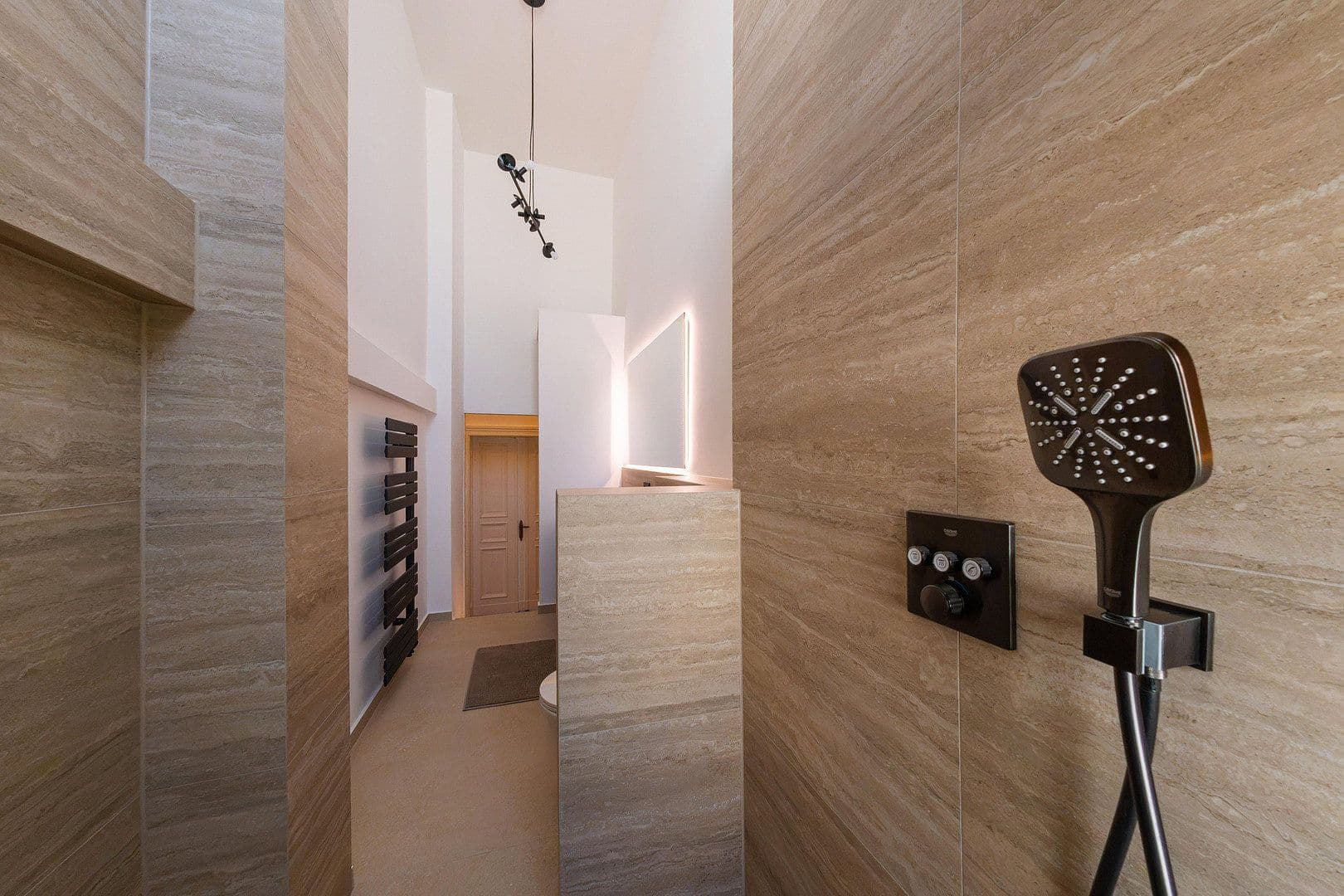 Predaj bytu 3-izbový 96 m², Berlin, Berlín Predaj bytu 3-izbový 96 m², Berlin, Berlín