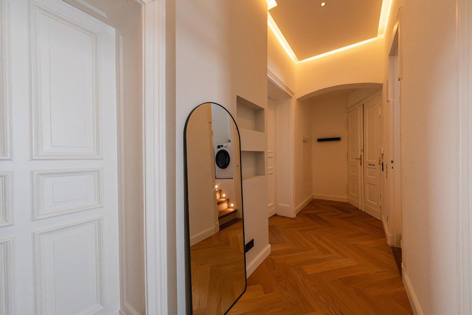 Predaj bytu 3-izbový 96 m², Berlin, Berlín Predaj bytu 3-izbový 96 m², Berlin, Berlín