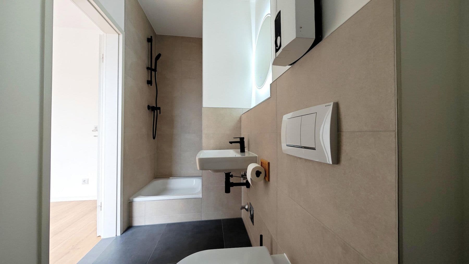 Predaj bytu 3-izbový 98 m², Schönbachstraße 88, Leipzig, Sasko Predaj bytu 3-izbový 98 m², Schönbachstraße 88, Leipzig, Sasko