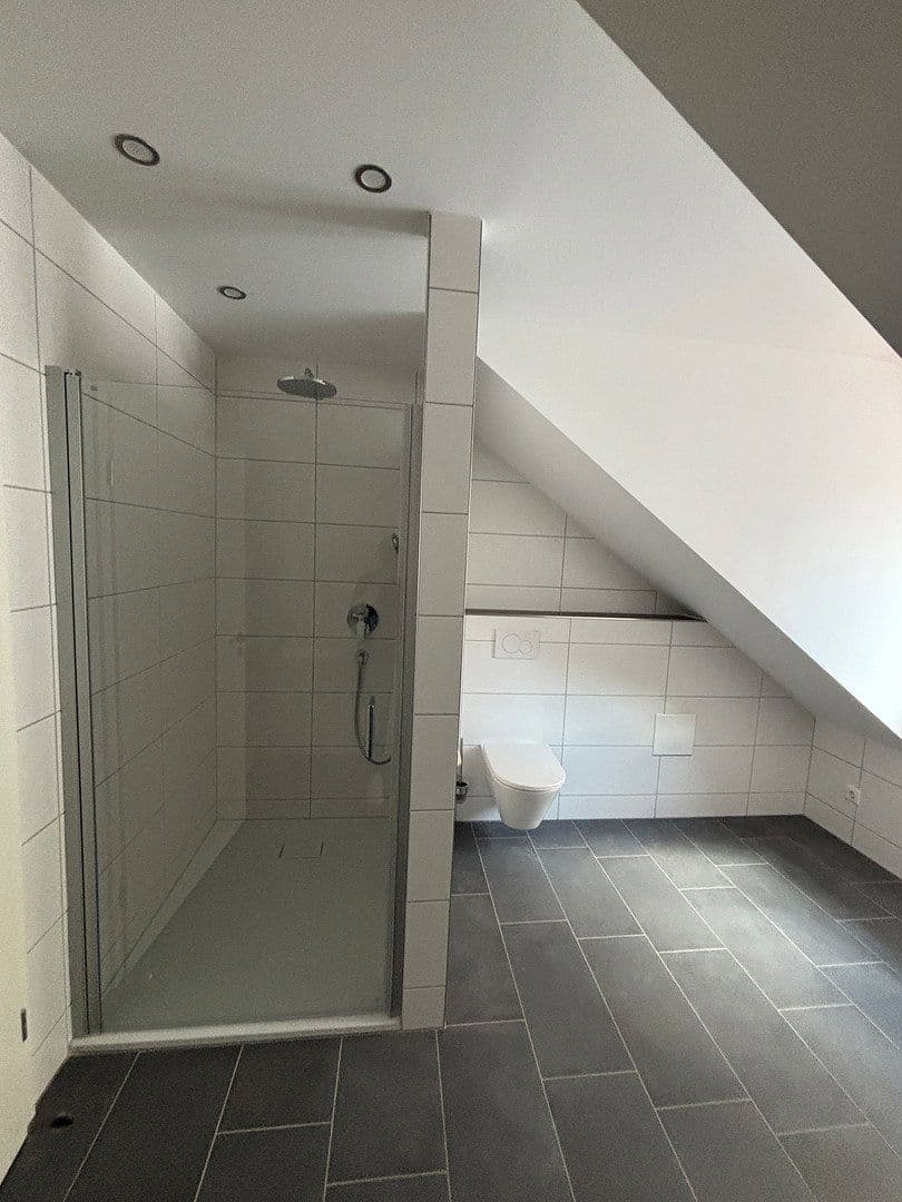 Prenájom bytu 3-izbový 120 m², Schrobenhausen, Bavorsko Prenájom bytu 3-izbový 120 m², Schrobenhausen, Bavorsko