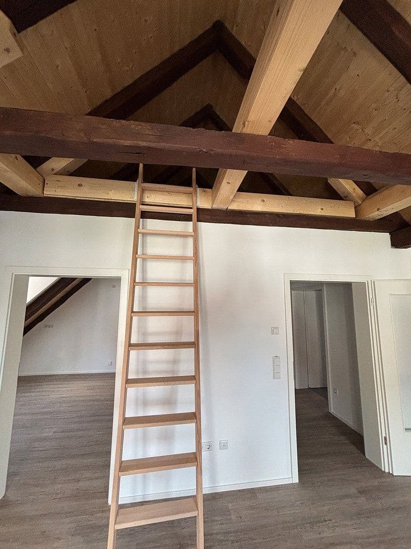 Prenájom bytu 3-izbový 120 m², Schrobenhausen, Bavorsko Prenájom bytu 3-izbový 120 m², Schrobenhausen, Bavorsko