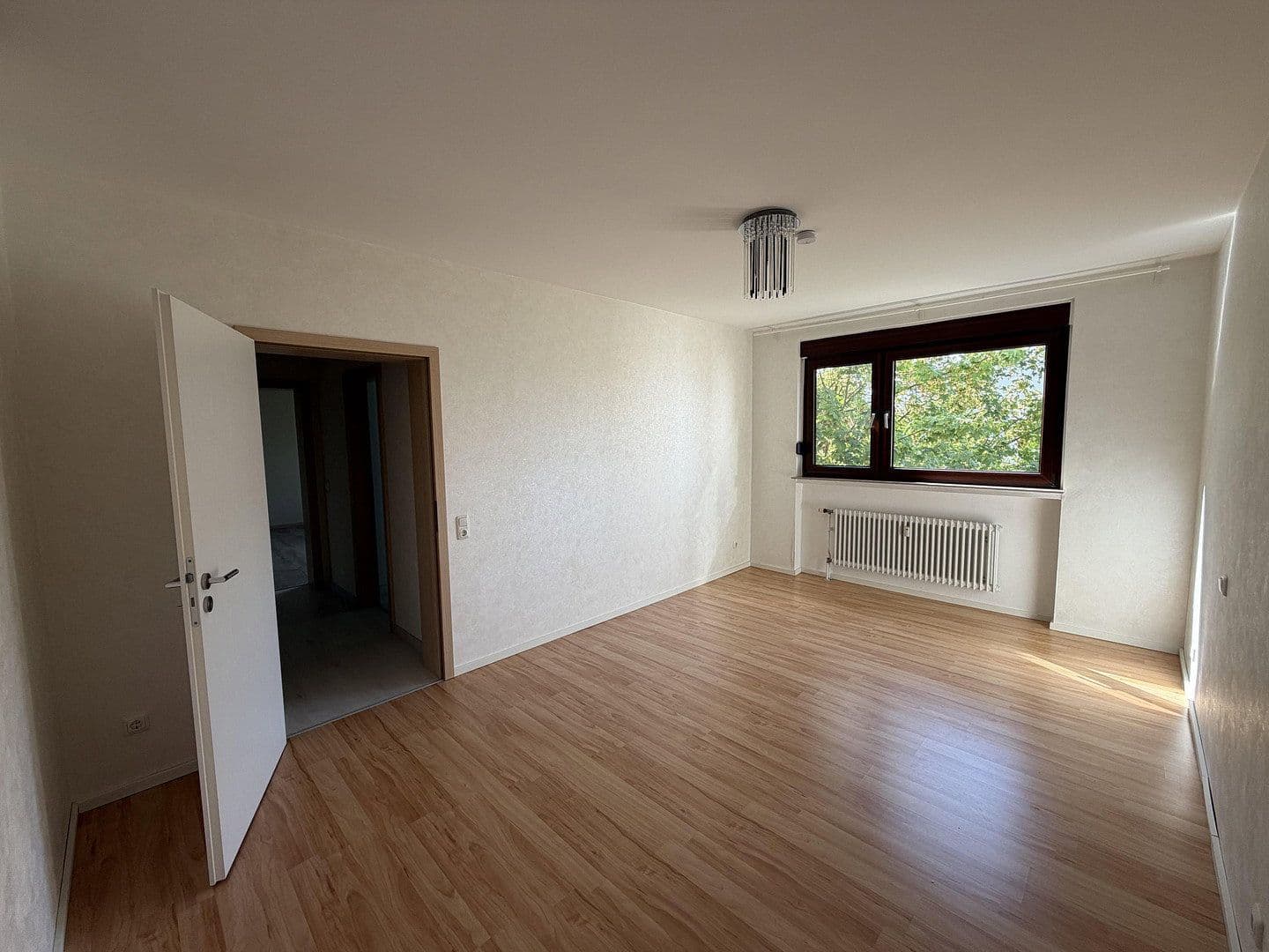 Predaj bytu 2-izbový 65 m², Am Weiher 45, Hochheim, Hesensko Predaj bytu 2-izbový 65 m², Am Weiher 45, Hochheim, Hesensko