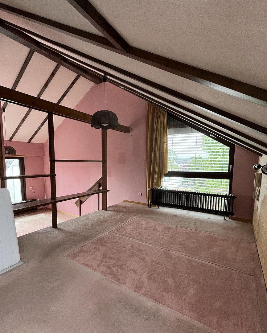 Predaj domu 152 m², pozemok 333 m², Leutenbach, Bádensko-Wurttembersko Predaj domu 152 m², pozemok 333 m², Leutenbach, Bádensko-Wurttembersko