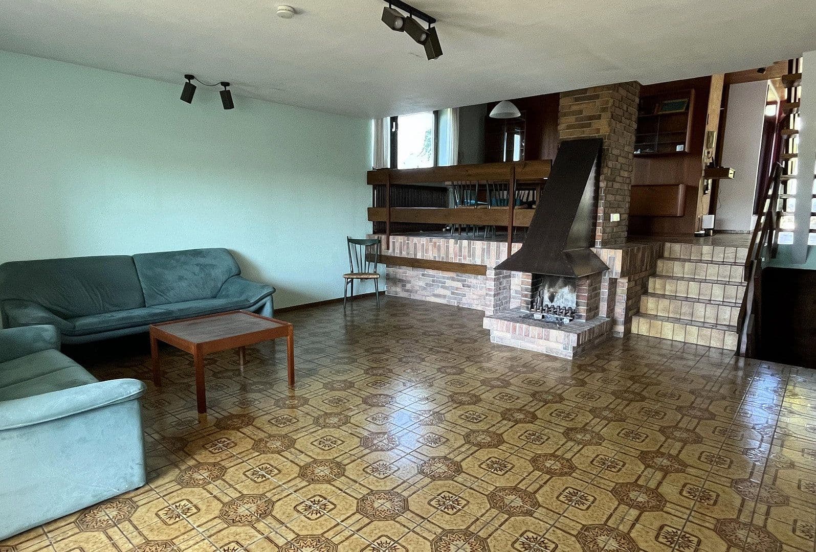Predaj domu 152 m², pozemok 333 m², Leutenbach, Bádensko-Wurttembersko Predaj domu 152 m², pozemok 333 m², Leutenbach, Bádensko-Wurttembersko