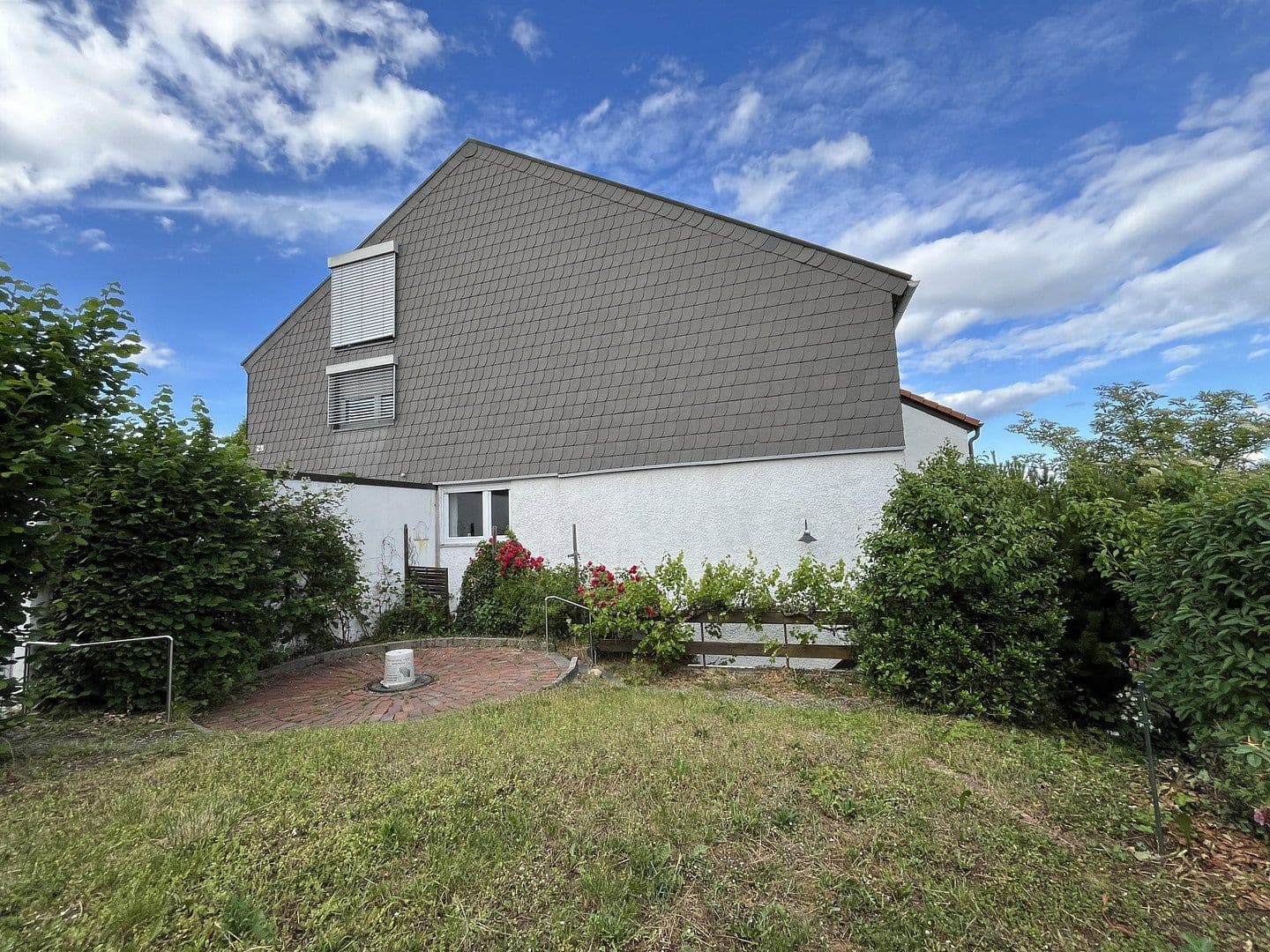 Predaj domu 152 m², pozemok 333 m², Leutenbach, Bádensko-Wurttembersko Predaj domu 152 m², pozemok 333 m², Leutenbach, Bádensko-Wurttembersko