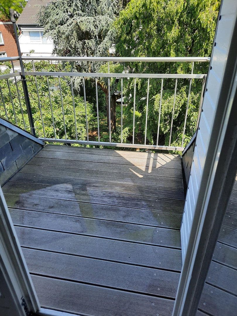 Prenájom bytu 2-izbový 71 m², Düsseldorf, Severné Porýnie - Westfálsko Prenájom bytu 2-izbový 71 m², Düsseldorf, Severné Porýnie - Westfálsko