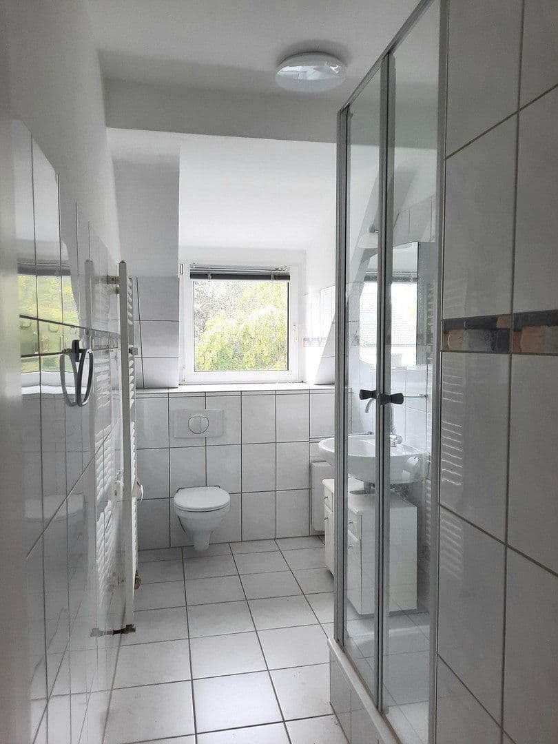 Prenájom bytu 2-izbový 71 m², Düsseldorf, Severné Porýnie - Westfálsko Prenájom bytu 2-izbový 71 m², Düsseldorf, Severné Porýnie - Westfálsko