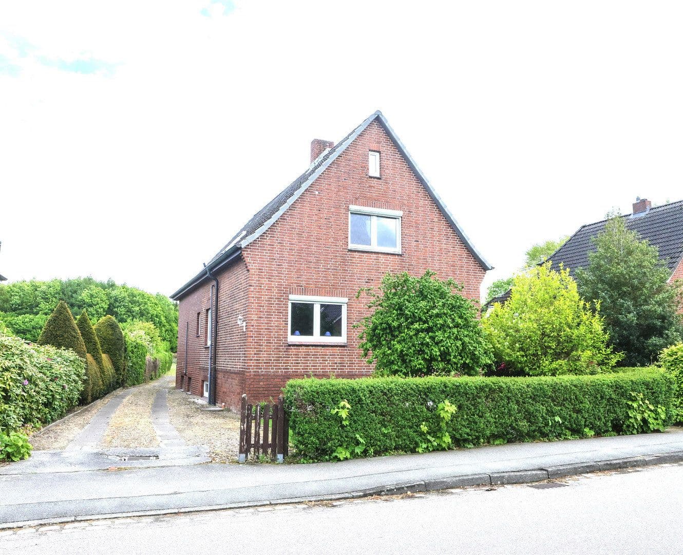 Predaj domu 158 m², pozemok 3.926 m², Rellingen, Šlezvicko-Holštajnsko Predaj domu 158 m², pozemok 3.926 m², Rellingen, Šlezvicko-Holštajnsko