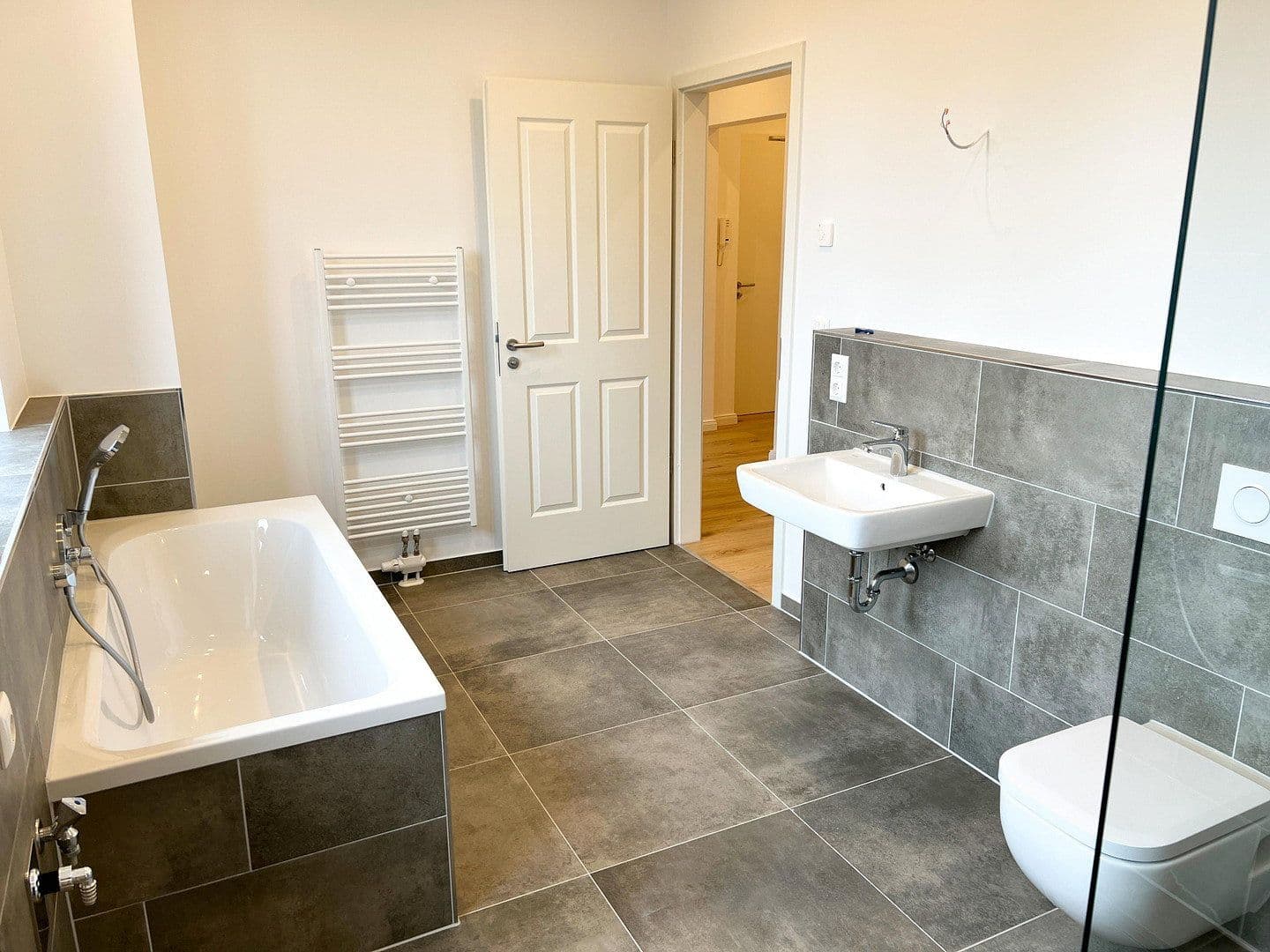 Prenájom bytu 2-izbový 69 m², Alt Salbke 73, Magdeburg, Sasko-Anhaltsko Prenájom bytu 2-izbový 69 m², Alt Salbke 73, Magdeburg, Sasko-Anhaltsko
