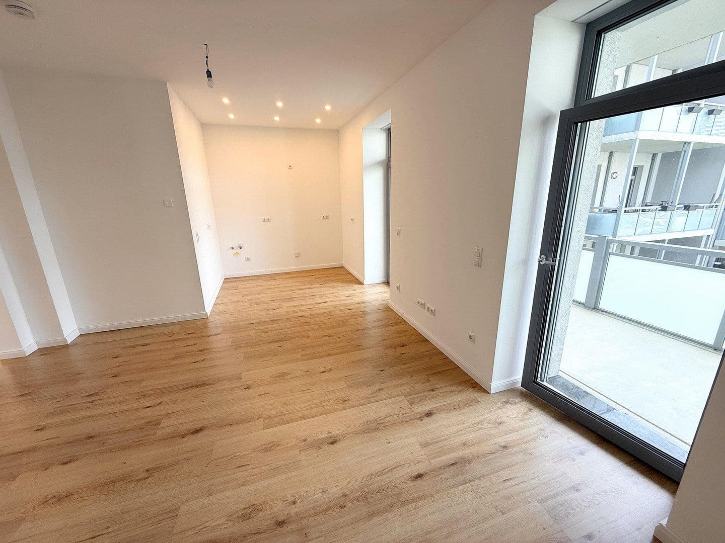 Prenájom bytu 2-izbový 69 m², Alt Salbke 73, Magdeburg, Sasko-Anhaltsko Prenájom bytu 2-izbový 69 m², Alt Salbke 73, Magdeburg, Sasko-Anhaltsko