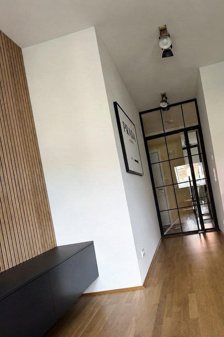 Predaj bytu 3-izbový 83 m², Fehrbelliner Str. 24, Berlin, Berlín Predaj bytu 3-izbový 83 m², Fehrbelliner Str. 24, Berlin, Berlín