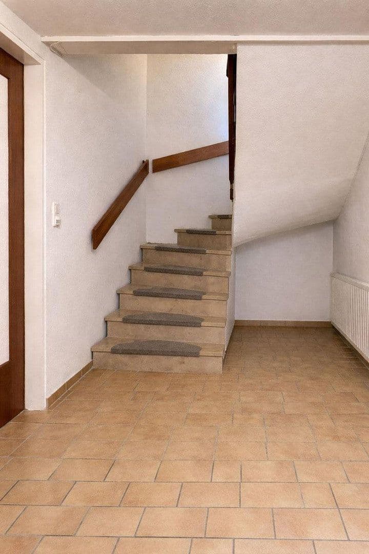 Predaj domu 150 m², pozemok 300 m², Wiesbaden, Hesensko Predaj domu 150 m², pozemok 300 m², Wiesbaden, Hesensko