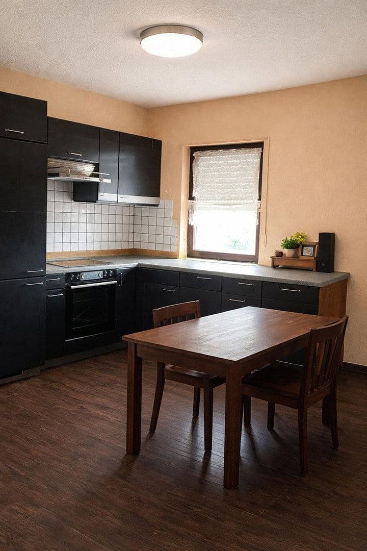 Predaj domu 150 m², pozemok 300 m², Wiesbaden, Hesensko Predaj domu 150 m², pozemok 300 m², Wiesbaden, Hesensko