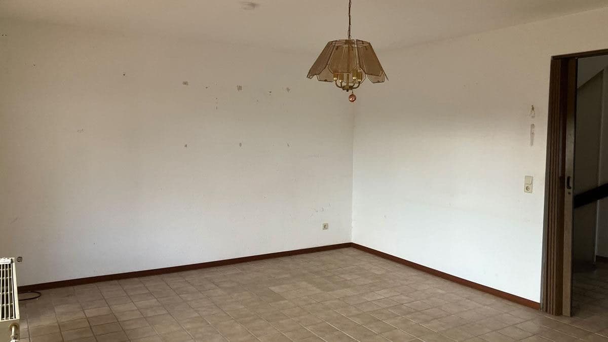 Predaj domu 150 m², pozemok 300 m², Wiesbaden, Hesensko Predaj domu 150 m², pozemok 300 m², Wiesbaden, Hesensko