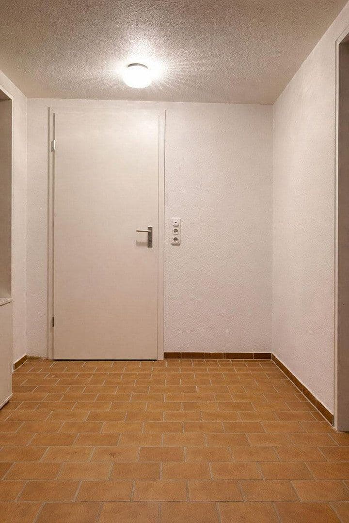 Predaj domu 150 m², pozemok 300 m², Wiesbaden, Hesensko Predaj domu 150 m², pozemok 300 m², Wiesbaden, Hesensko