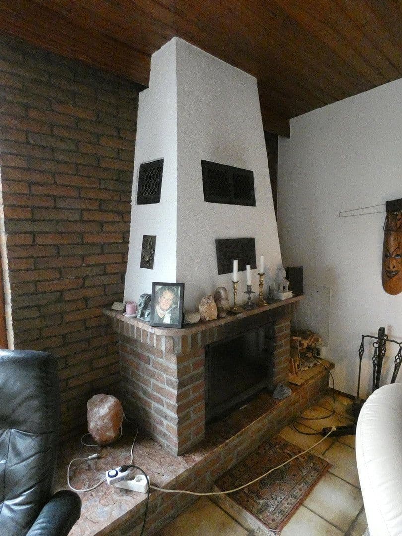 Predaj domu 180 m², pozemok 1.400 m², Marburg, Hesensko Predaj domu 180 m², pozemok 1.400 m², Marburg, Hesensko