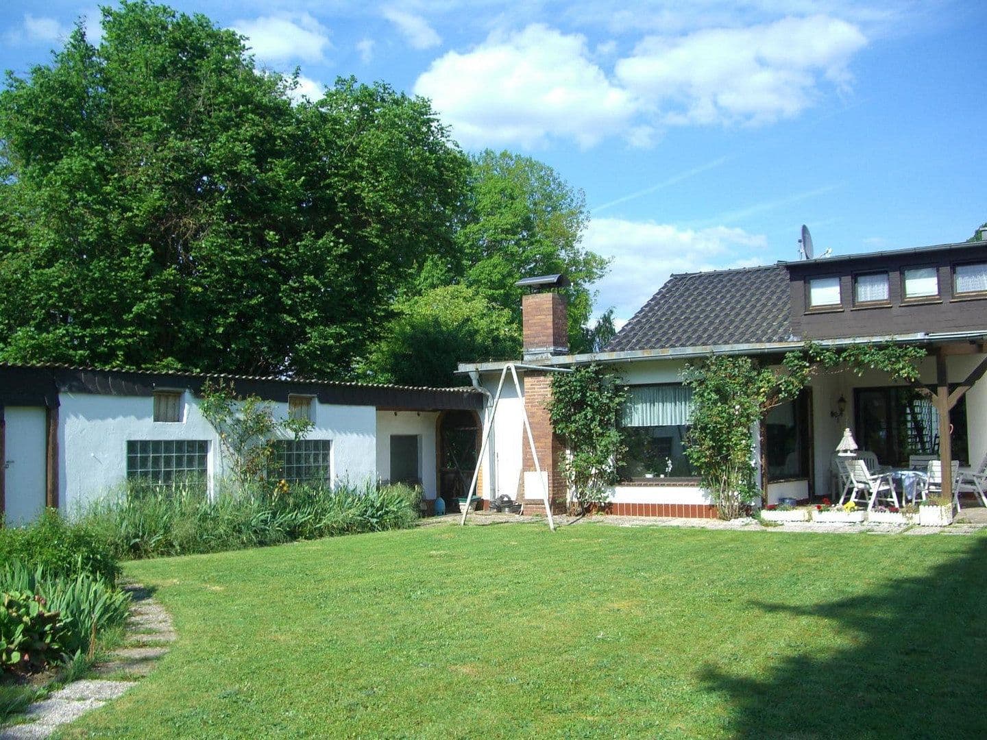 Predaj domu 180 m², pozemok 1.400 m², Marburg, Hesensko Predaj domu 180 m², pozemok 1.400 m², Marburg, Hesensko
