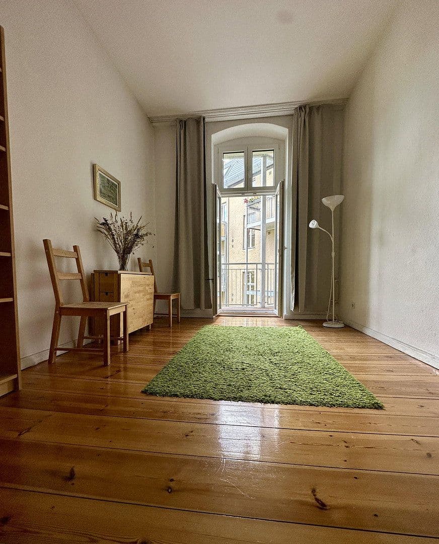 Prenájom bytu 3-izbový 110 m², Berlin, Berlín Prenájom bytu 3-izbový 110 m², Berlin, Berlín