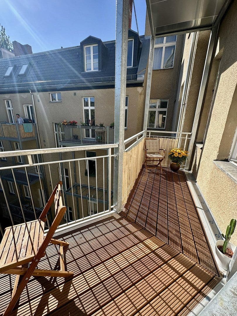 Prenájom bytu 3-izbový 110 m², Berlin, Berlín Prenájom bytu 3-izbový 110 m², Berlin, Berlín