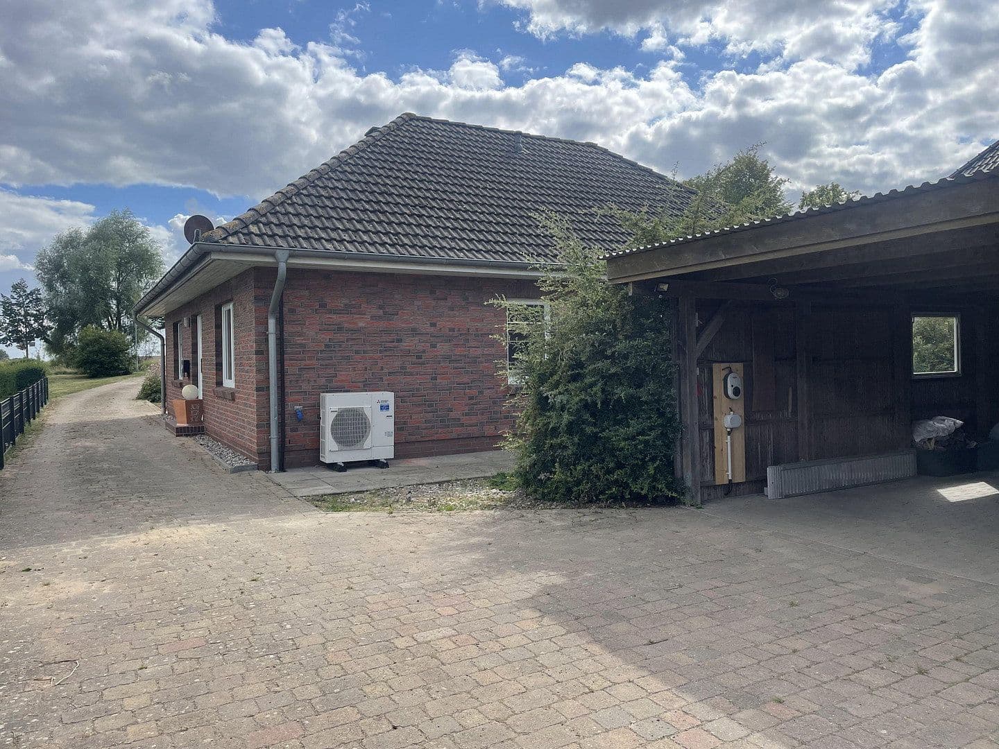 Predaj domu 98 m², pozemok 1.506 m², Elmenhorst, Meklenbursko-Predpomoransko Predaj domu 98 m², pozemok 1.506 m², Elmenhorst, Meklenbursko-Predpomoransko