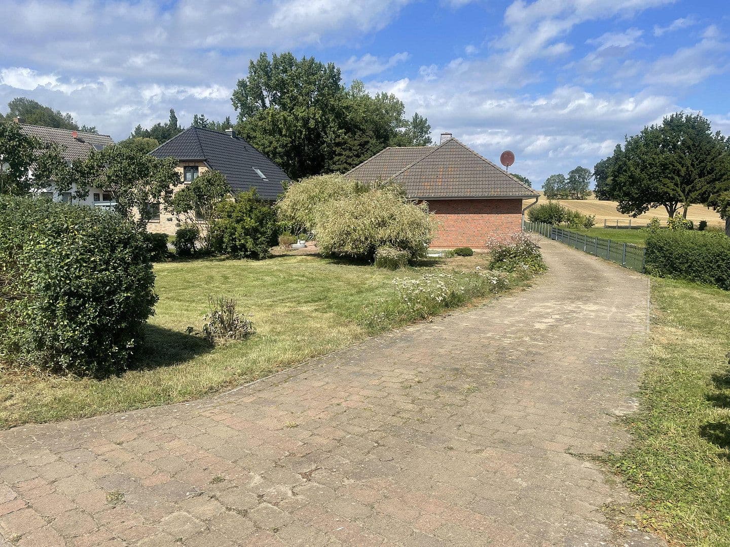 Predaj domu 98 m², pozemok 1.506 m², Elmenhorst, Meklenbursko-Predpomoransko Predaj domu 98 m², pozemok 1.506 m², Elmenhorst, Meklenbursko-Predpomoransko