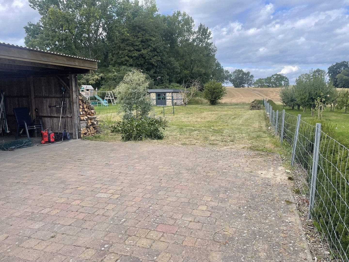 Predaj domu 98 m², pozemok 1.506 m², Elmenhorst, Meklenbursko-Predpomoransko Predaj domu 98 m², pozemok 1.506 m², Elmenhorst, Meklenbursko-Predpomoransko