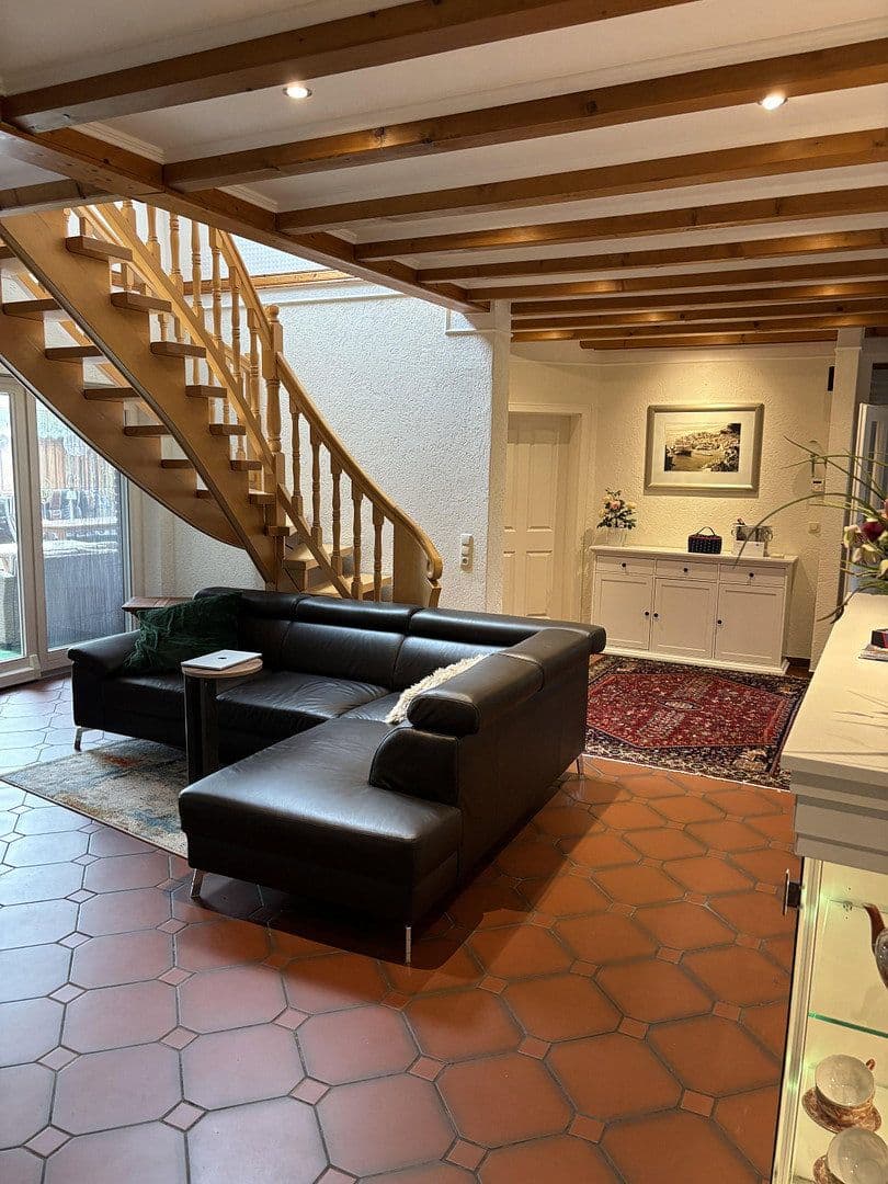 Predaj domu 293 m², pozemok 2.785 m², Lastrup, Dolné Sasko Predaj domu 293 m², pozemok 2.785 m², Lastrup, Dolné Sasko