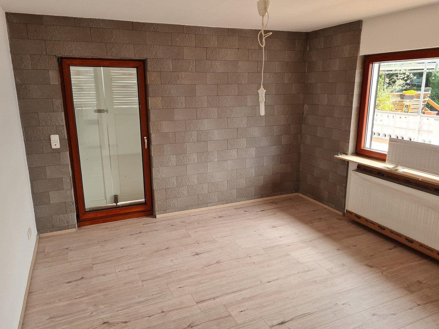 Prenájom domu 180 m², pozemok 500 m², Gelnhausen, Hesensko Prenájom domu 180 m², pozemok 500 m², Gelnhausen, Hesensko