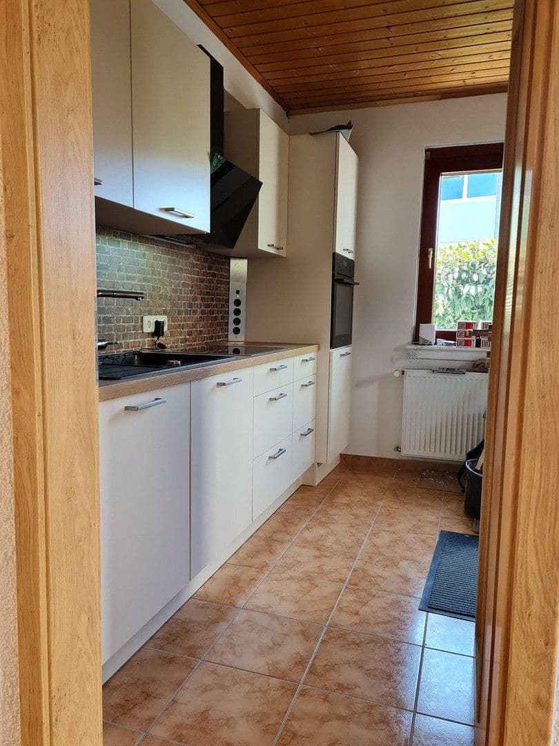 Prenájom domu 180 m², pozemok 500 m², Gelnhausen, Hesensko Prenájom domu 180 m², pozemok 500 m², Gelnhausen, Hesensko