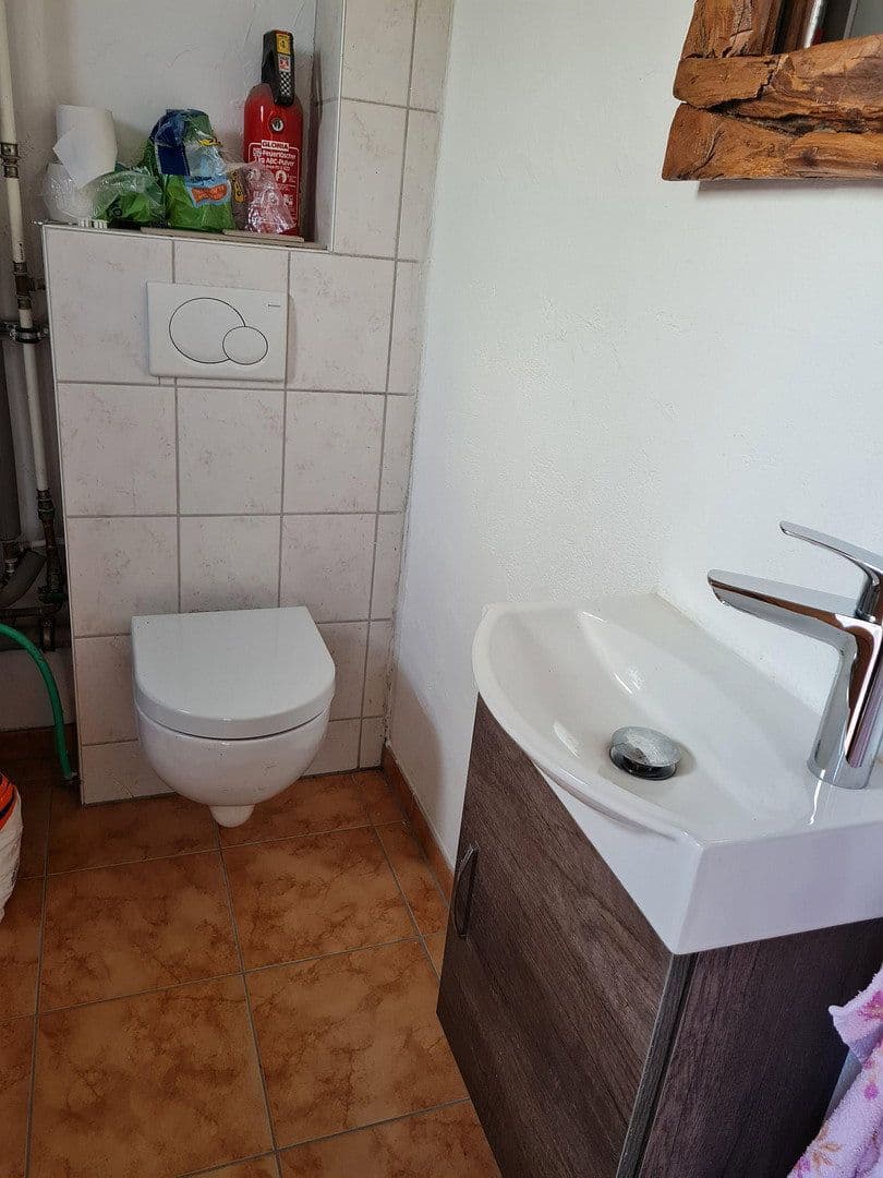 Prenájom domu 180 m², pozemok 500 m², Gelnhausen, Hesensko Prenájom domu 180 m², pozemok 500 m², Gelnhausen, Hesensko
