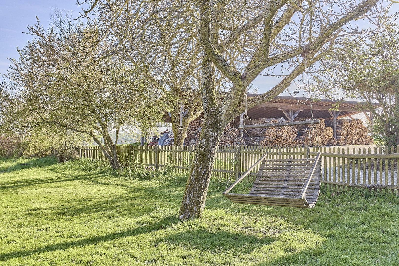 Predaj pozemku 10.250 m², Meisenheim, Porýnie-Falcko Predaj pozemku 10.250 m², Meisenheim, Porýnie-Falcko